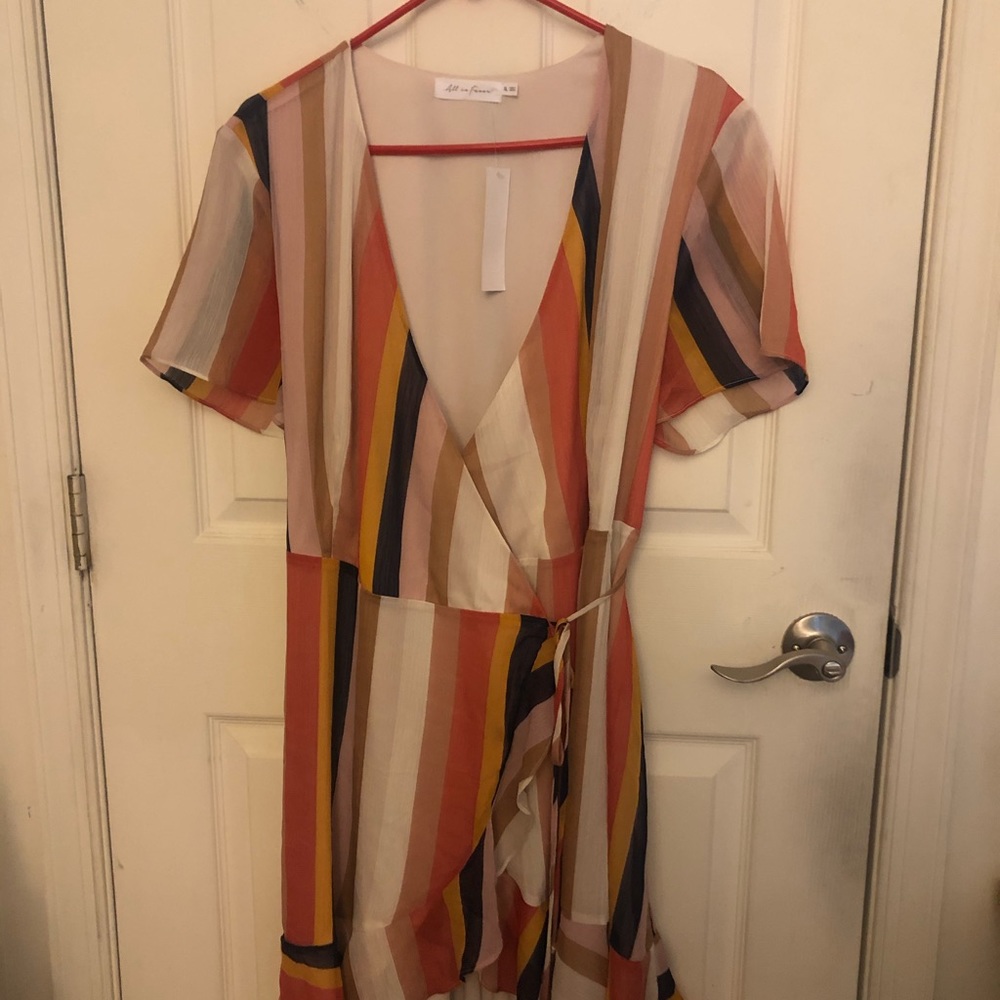 Woman Short Sleeve Dress